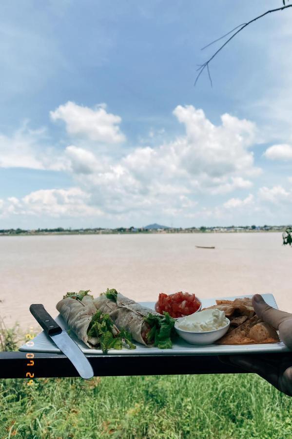 Pilgrim'S Kitchen & Inn Savannakhet Exterior foto